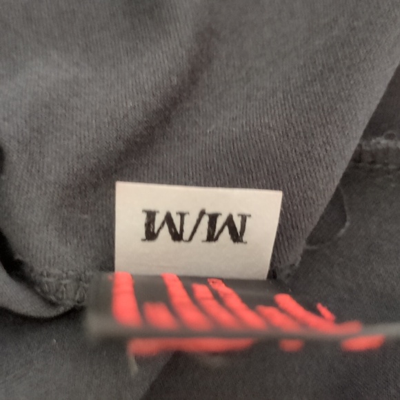 Stretchy vinyl look black miniskirt - Picture 3 of 6